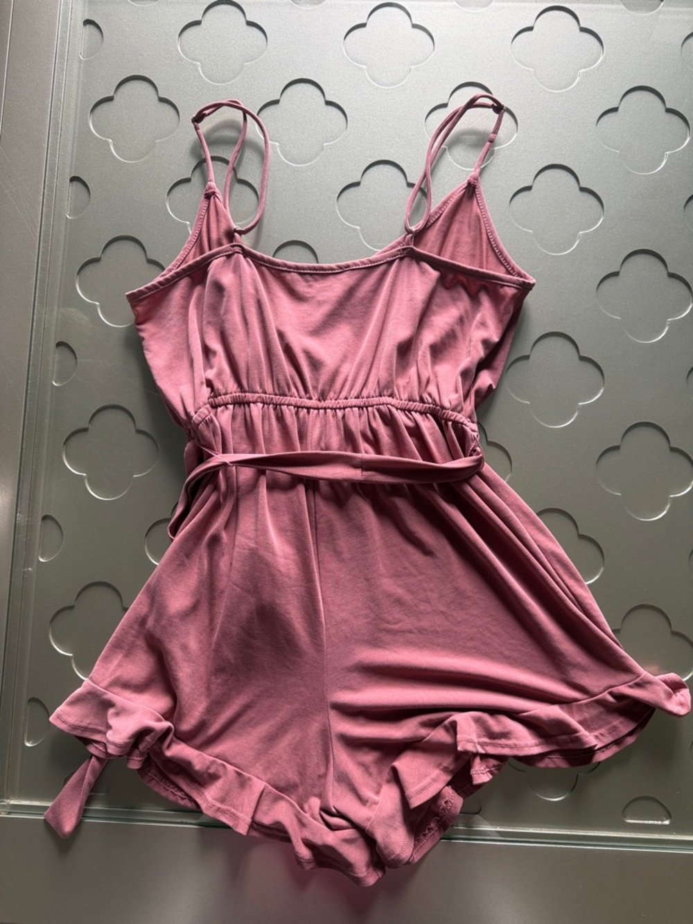 LULUS Katelyn Rusty Rose Ruffled Surplice Romper Women’s size Medium - Picture 16 of 16